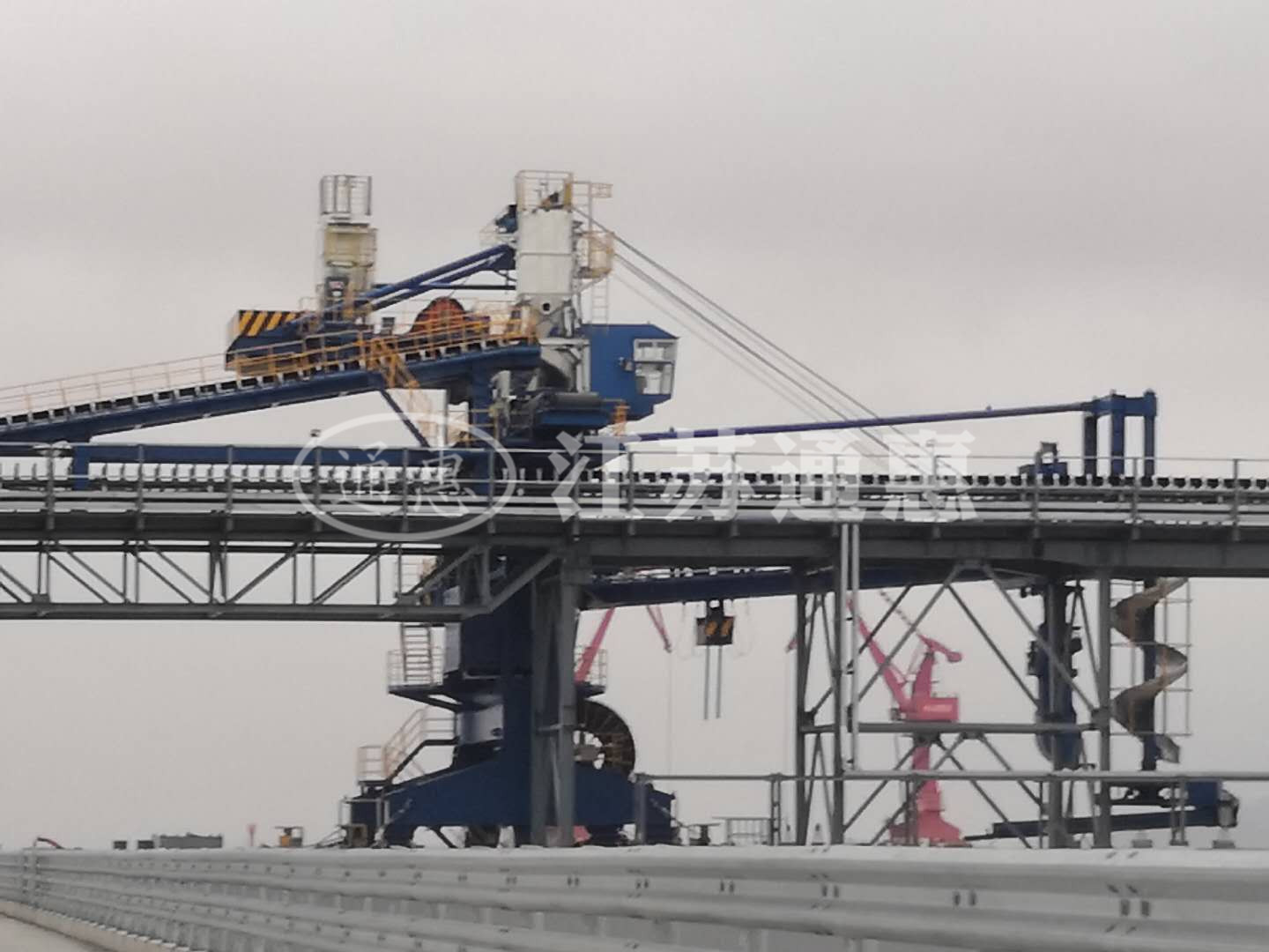 移動式袋包&散料二合一裝船機(jī)